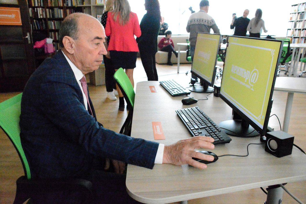 Зам.-кметът Петър Петров